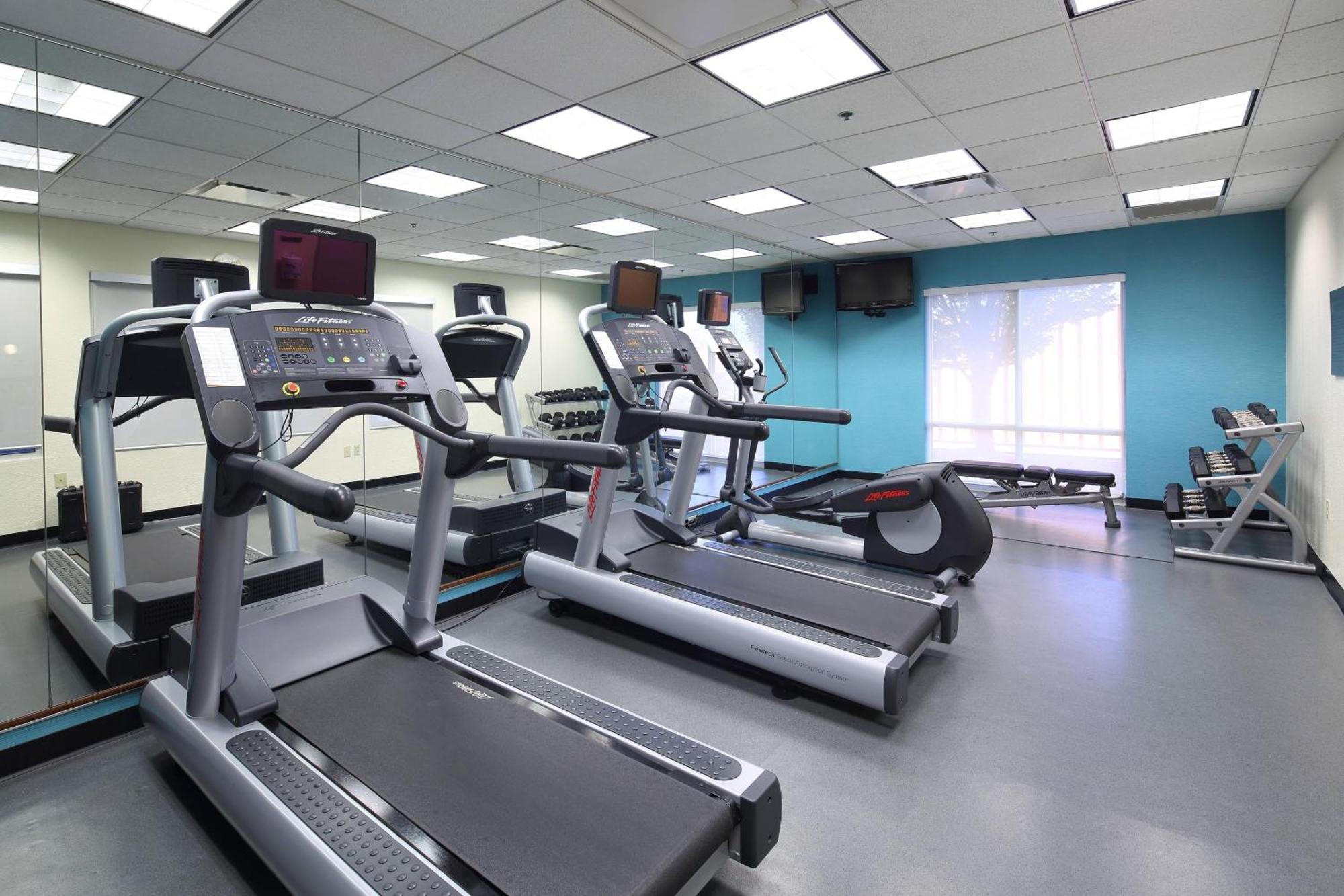 Fairfield Inn & Suites By Marriott Newark Liberty International Airport Extérieur photo