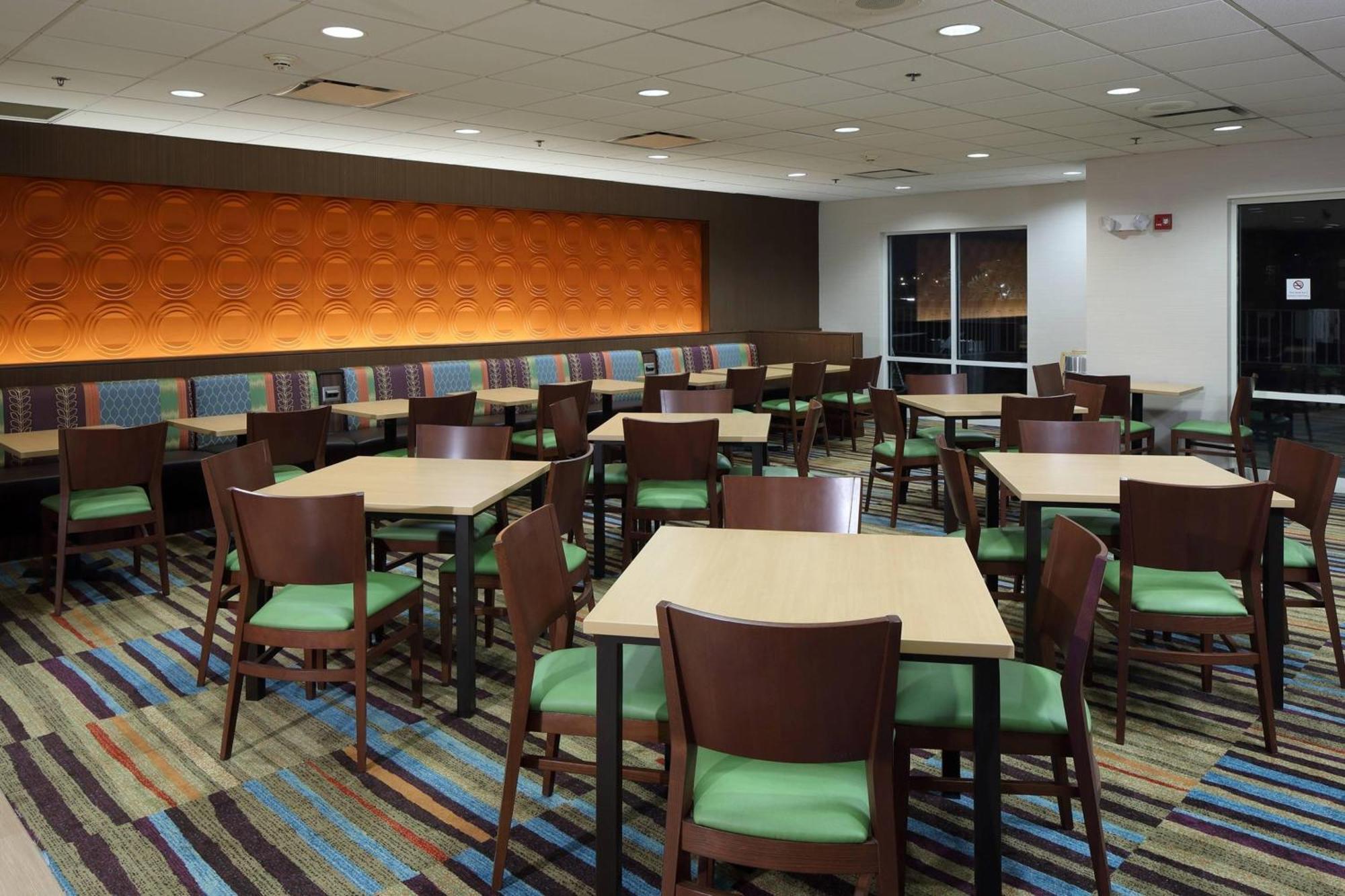 Fairfield Inn & Suites By Marriott Newark Liberty International Airport Extérieur photo