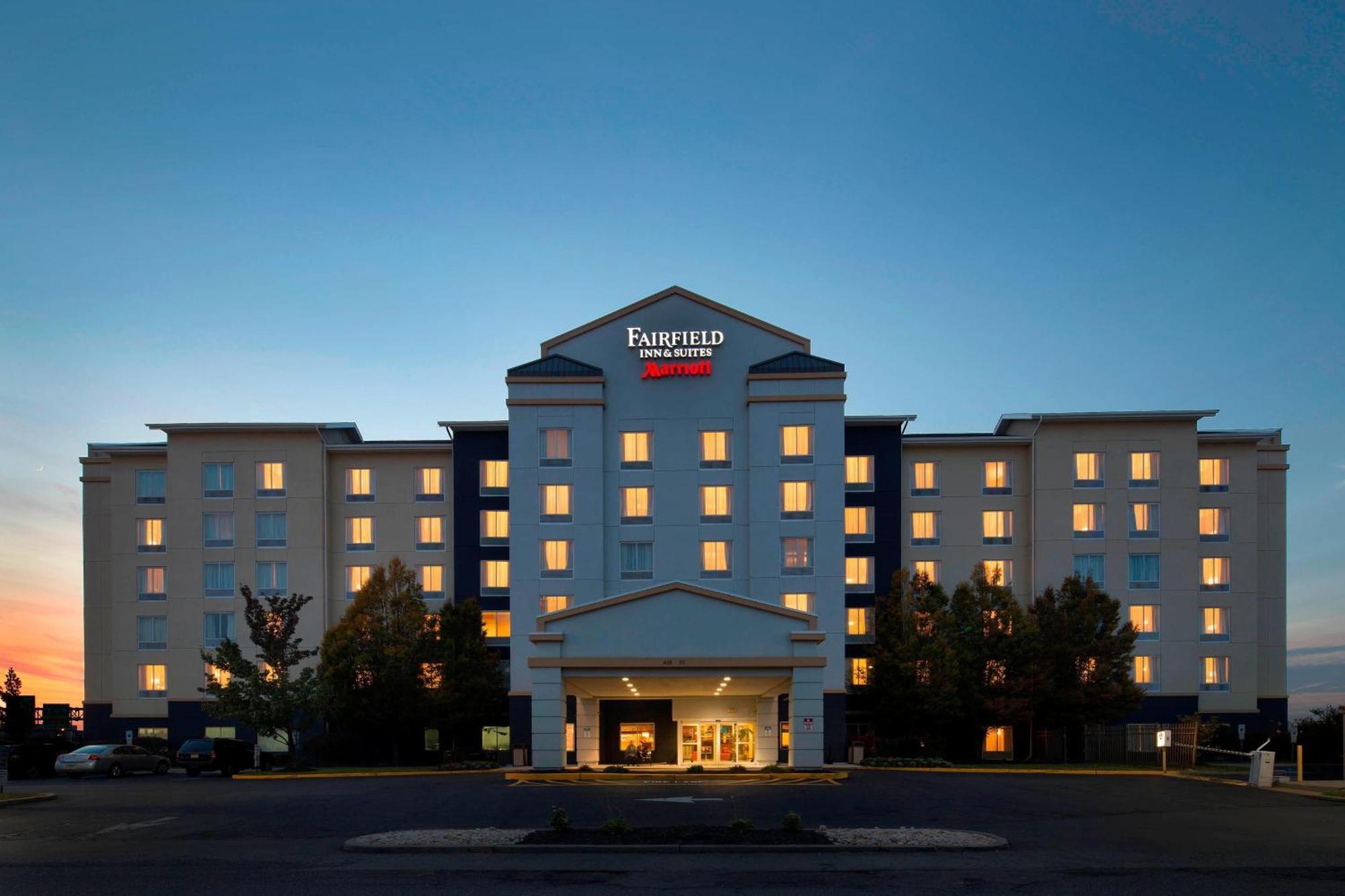 Fairfield Inn & Suites By Marriott Newark Liberty International Airport Extérieur photo