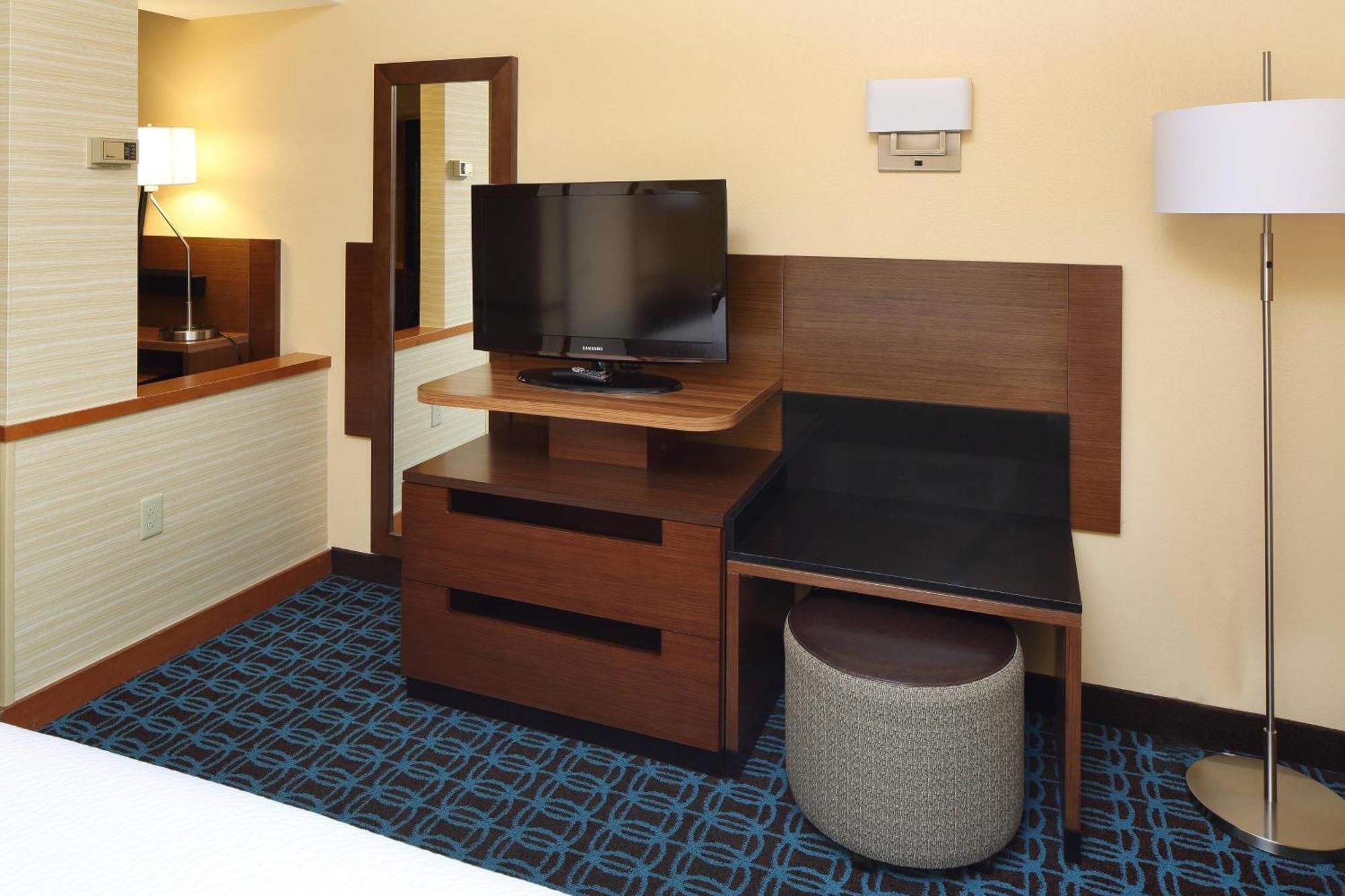Fairfield Inn & Suites By Marriott Newark Liberty International Airport Extérieur photo
