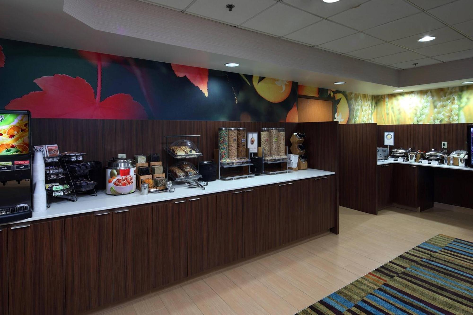 Fairfield Inn & Suites By Marriott Newark Liberty International Airport Extérieur photo