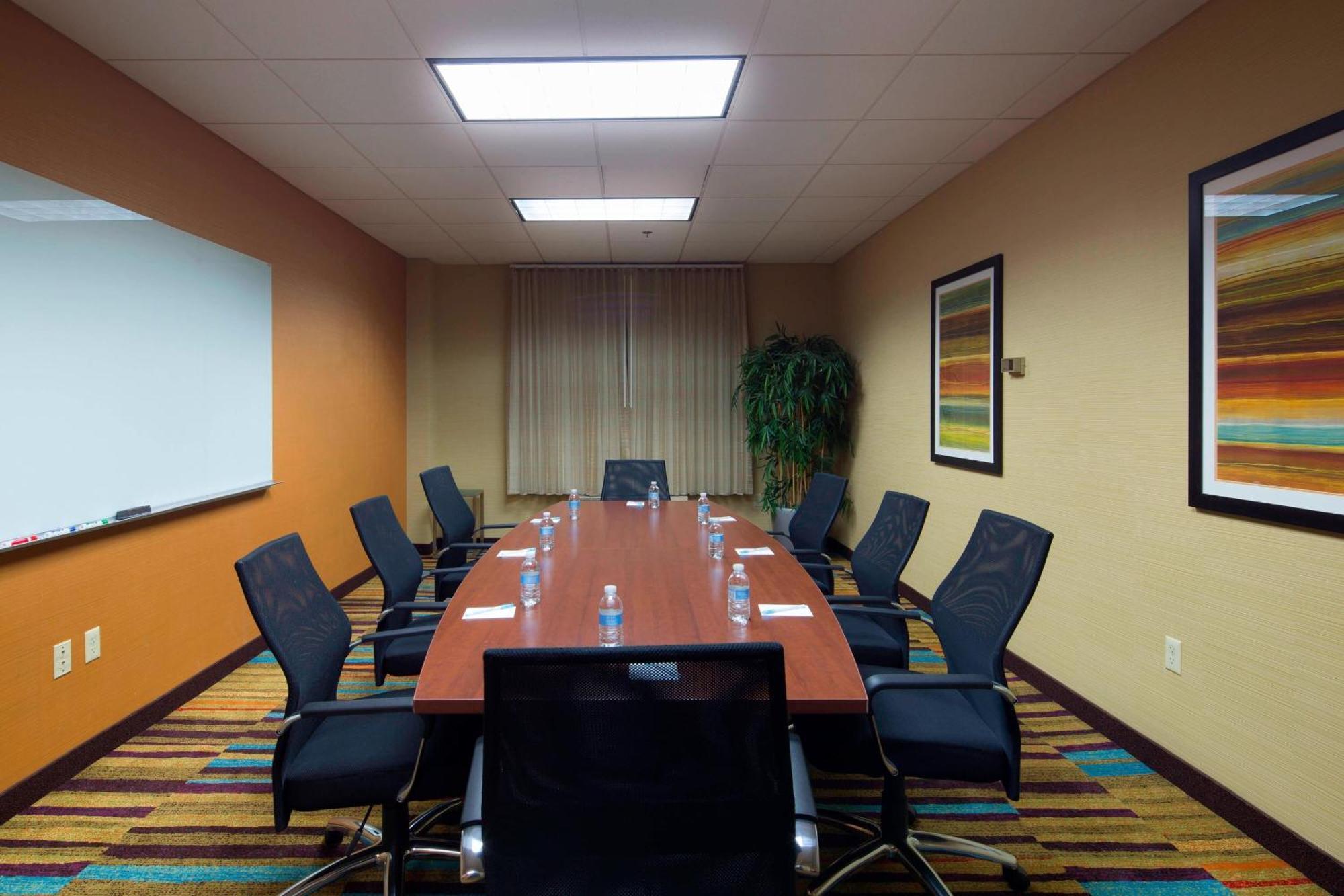 Fairfield Inn & Suites By Marriott Newark Liberty International Airport Extérieur photo
